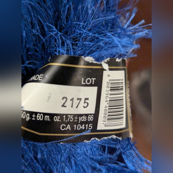 Eyelash Yarn Lot - Purple, Blue, Black, Tan, Multi Color 9 Skiens 465g - Picture 10 of 15